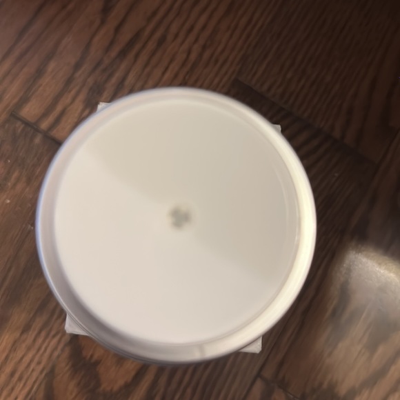 Murad City Skin" Overnight
Detox Moisturizer - Picture 12 of 13